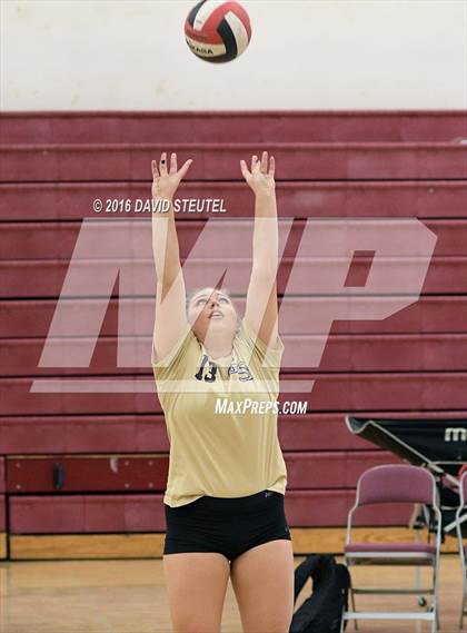 Thumbnail 3 in Golden Sierra @ Encina Prep photogallery.