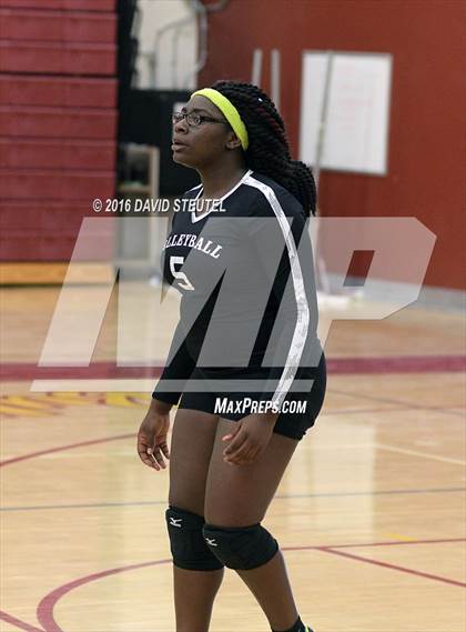 Thumbnail 3 in Golden Sierra @ Encina Prep photogallery.