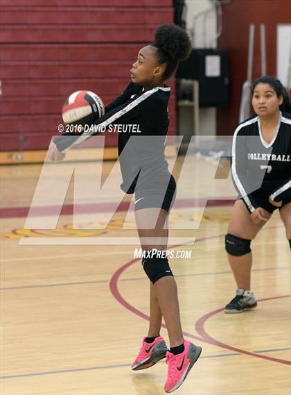Thumbnail 2 in Golden Sierra @ Encina Prep photogallery.