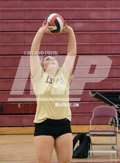 Thumbnail 2 in Golden Sierra @ Encina Prep photogallery.