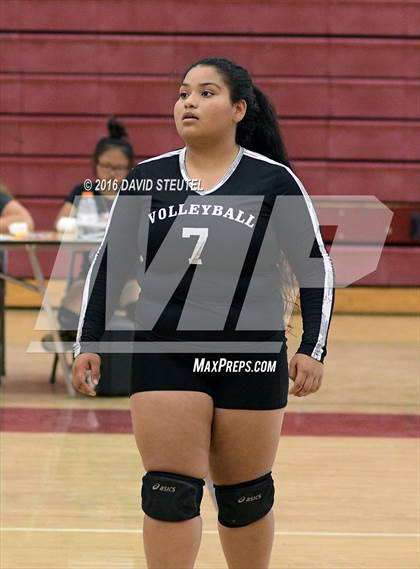 Thumbnail 3 in Golden Sierra @ Encina Prep photogallery.