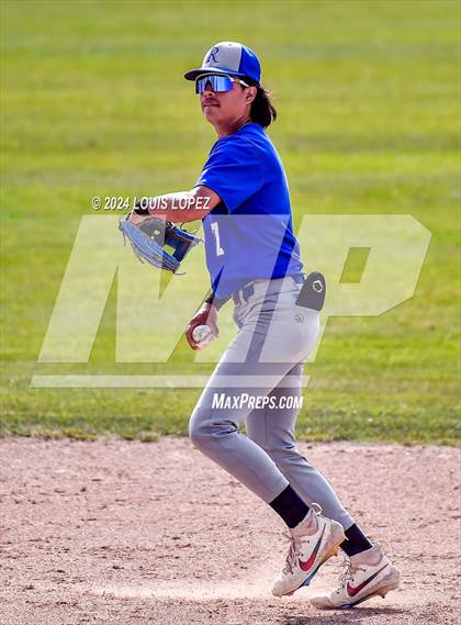 Thumbnail 1 in Rialto @ Jurupa Hills photogallery.