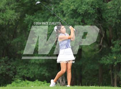 Thumbnail 3 in UIL 3A Girls Golf Finals photogallery.