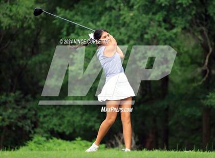 Thumbnail 2 in UIL 3A Girls Golf Finals photogallery.