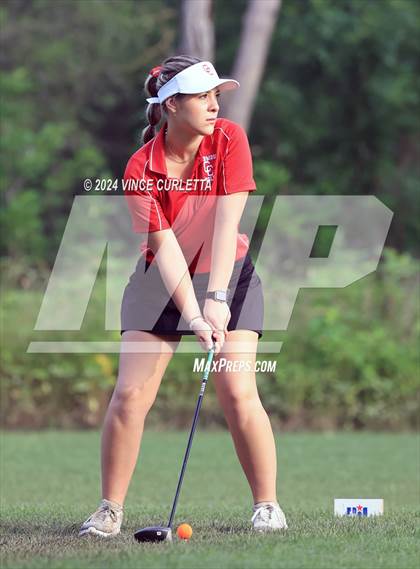 Thumbnail 3 in UIL 3A Girls Golf Finals photogallery.