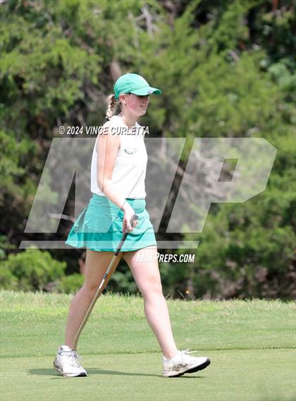 Thumbnail 1 in UIL 3A Girls Golf Finals photogallery.