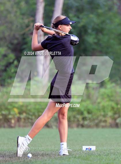 Thumbnail 3 in UIL 3A Girls Golf Finals photogallery.