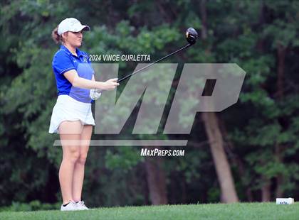 Thumbnail 3 in UIL 3A Girls Golf Finals photogallery.