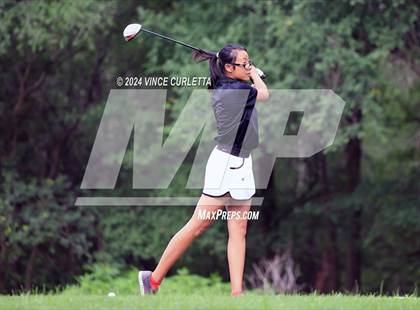 Thumbnail 2 in UIL 3A Girls Golf Finals photogallery.