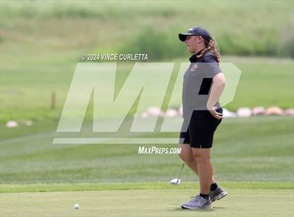 Thumbnail 2 in UIL 3A Girls Golf Finals photogallery.
