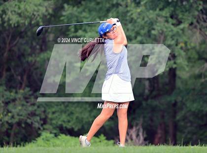 Thumbnail 2 in UIL 3A Girls Golf Finals photogallery.