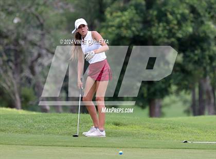Thumbnail 1 in UIL 3A Girls Golf Finals photogallery.