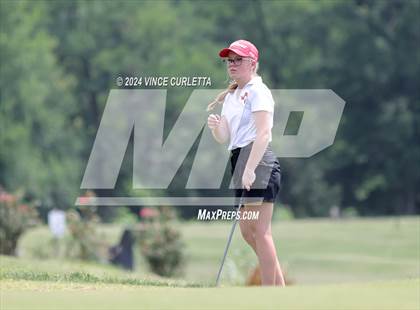 Thumbnail 1 in UIL 3A Girls Golf Finals photogallery.