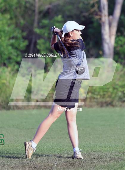 Thumbnail 3 in UIL 3A Girls Golf Finals photogallery.