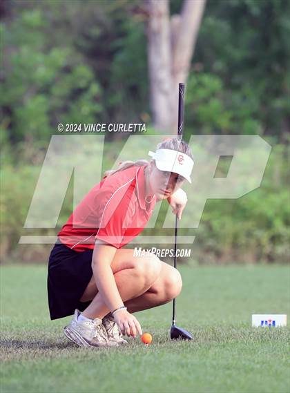 Thumbnail 1 in UIL 3A Girls Golf Finals photogallery.
