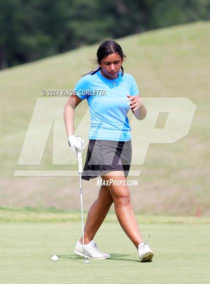 Thumbnail 3 in UIL 3A Girls Golf Finals photogallery.