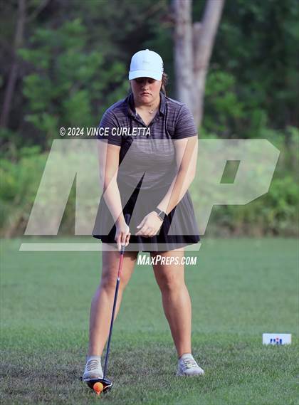 Thumbnail 1 in UIL 3A Girls Golf Finals photogallery.