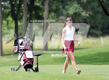 Thumbnail 3 in UIL 3A Girls Golf Finals photogallery.