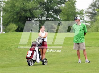 Thumbnail 2 in UIL 3A Girls Golf Finals photogallery.