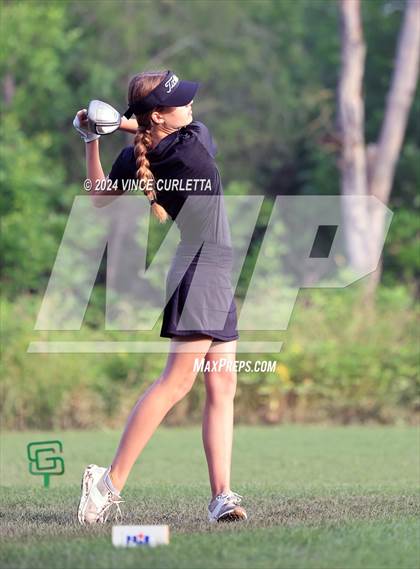 Thumbnail 3 in UIL 3A Girls Golf Finals photogallery.
