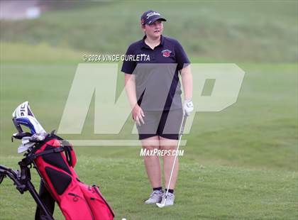 Thumbnail 2 in UIL 3A Girls Golf Finals photogallery.