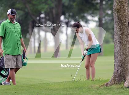 Thumbnail 3 in UIL 3A Girls Golf Finals photogallery.
