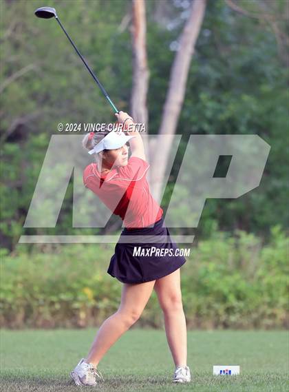 Thumbnail 1 in UIL 3A Girls Golf Finals photogallery.