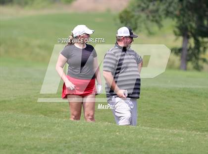 Thumbnail 3 in UIL 3A Girls Golf Finals photogallery.