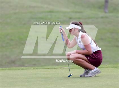 Thumbnail 3 in UIL 3A Girls Golf Finals photogallery.