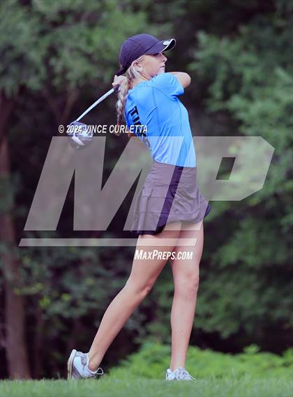 Thumbnail 3 in UIL 3A Girls Golf Finals photogallery.