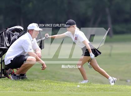 Thumbnail 3 in UIL 3A Girls Golf Finals photogallery.