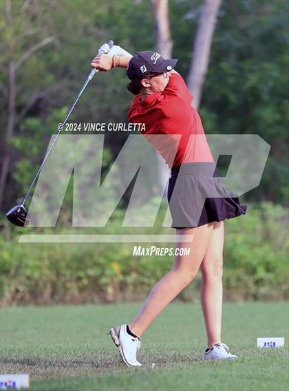 Thumbnail 3 in UIL 3A Girls Golf Finals photogallery.