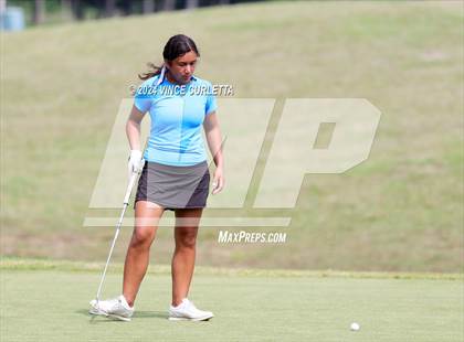 Thumbnail 2 in UIL 3A Girls Golf Finals photogallery.
