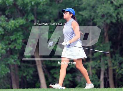 Thumbnail 3 in UIL 3A Girls Golf Finals photogallery.