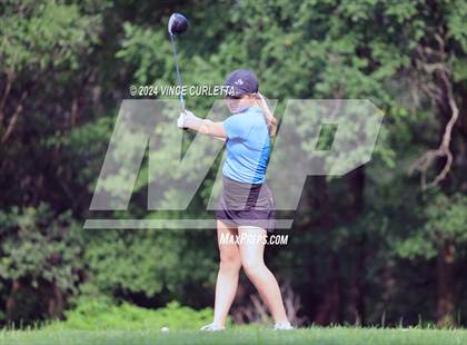 Thumbnail 2 in UIL 3A Girls Golf Finals photogallery.