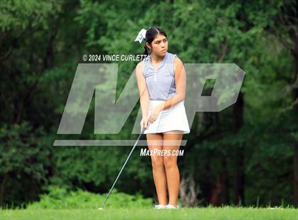Thumbnail 2 in UIL 3A Girls Golf Finals photogallery.