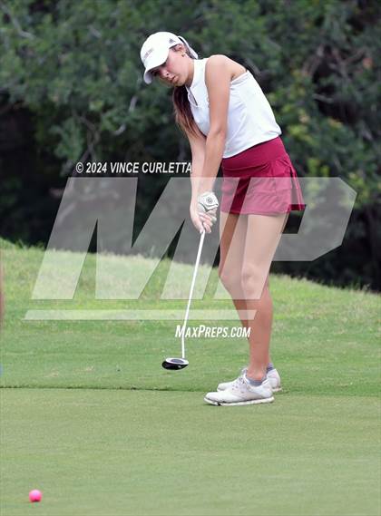 Thumbnail 2 in UIL 3A Girls Golf Finals photogallery.