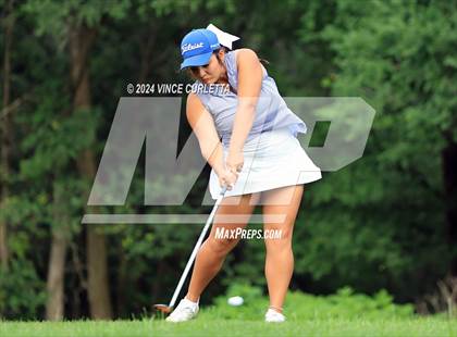 Thumbnail 2 in UIL 3A Girls Golf Finals photogallery.