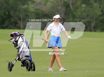Thumbnail 3 in UIL 3A Girls Golf Finals photogallery.