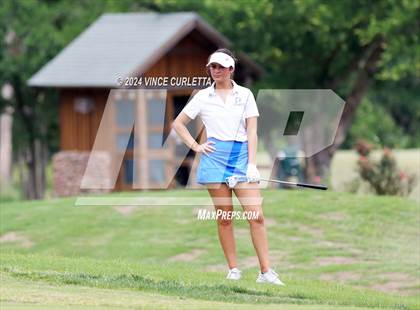 Thumbnail 2 in UIL 3A Girls Golf Finals photogallery.
