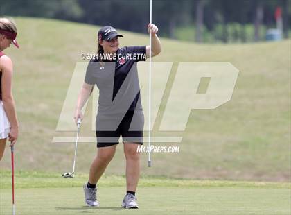Thumbnail 1 in UIL 3A Girls Golf Finals photogallery.