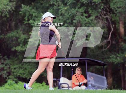 Thumbnail 2 in UIL 3A Girls Golf Finals photogallery.