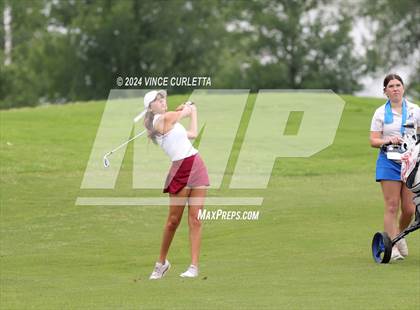 Thumbnail 3 in UIL 3A Girls Golf Finals photogallery.
