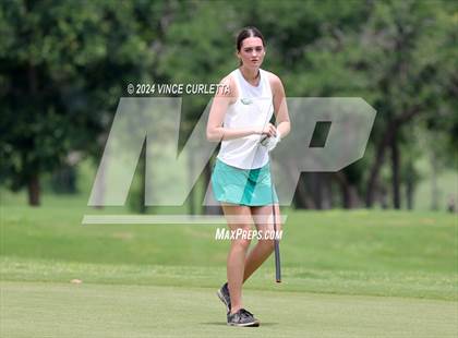 Thumbnail 1 in UIL 3A Girls Golf Finals photogallery.
