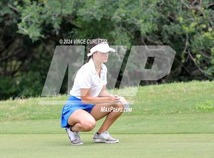 Thumbnail 2 in UIL 3A Girls Golf Finals photogallery.