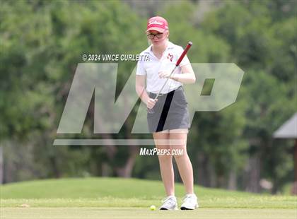 Thumbnail 3 in UIL 3A Girls Golf Finals photogallery.