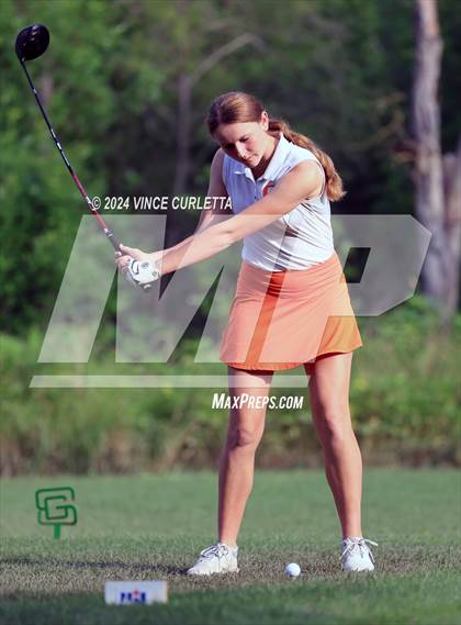 Thumbnail 1 in UIL 3A Girls Golf Finals photogallery.