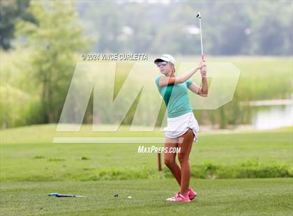 Thumbnail 1 in UIL 3A Girls Golf Finals photogallery.
