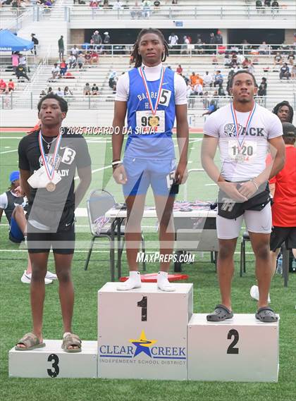Thumbnail 1 in UIL 5A Track Region III Final (Medal Ceremony) photogallery.