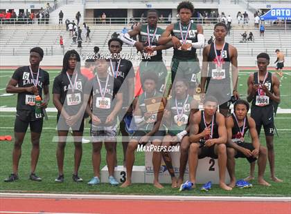 Thumbnail 2 in UIL 5A Track Region III Final (Medal Ceremony) photogallery.